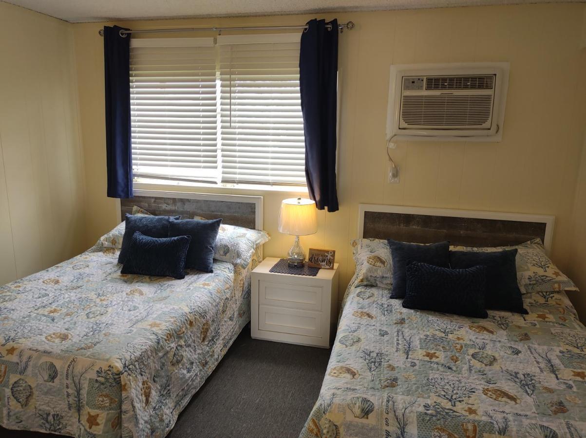 Pilgrim'S Pride Motel Wildwood Bagian luar foto